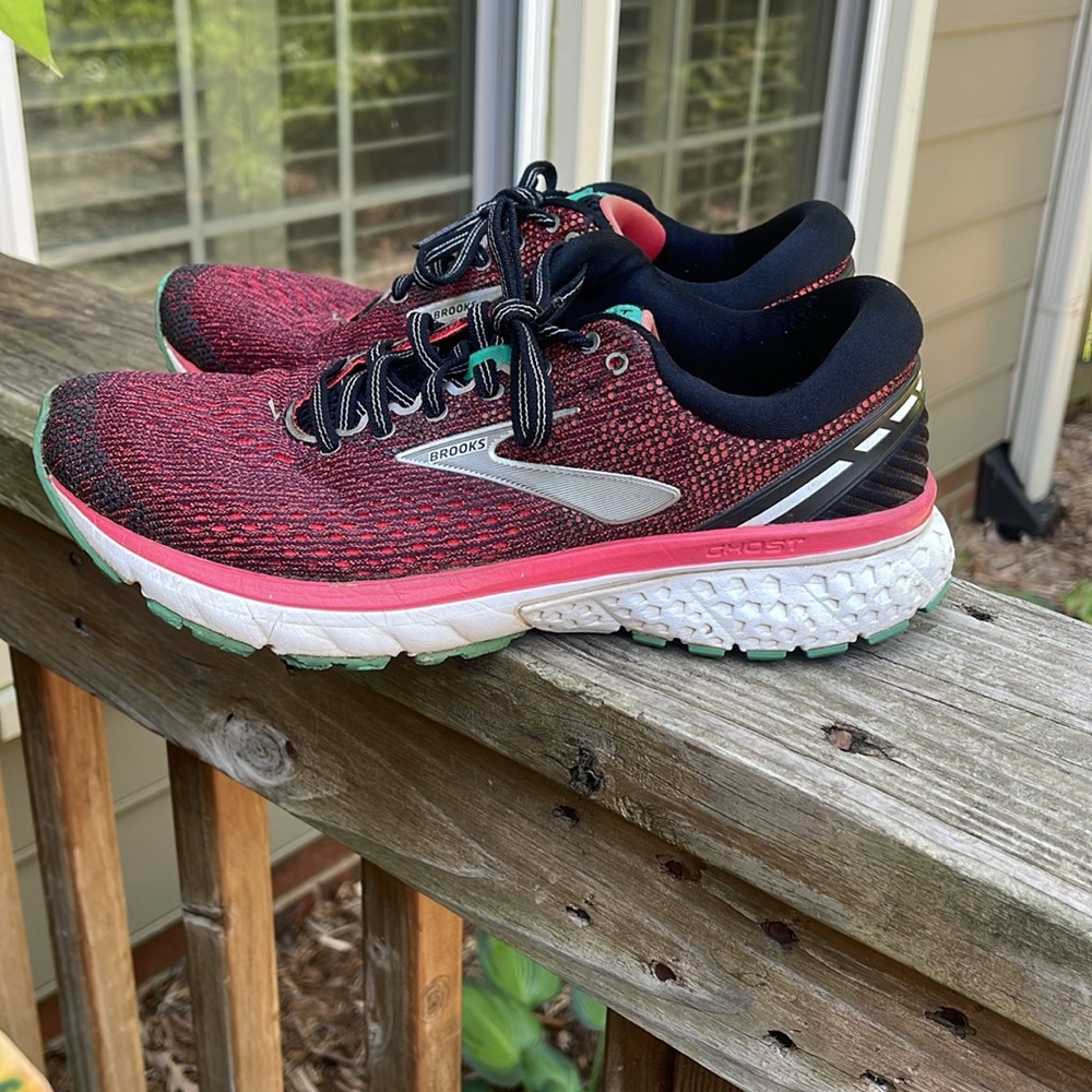 Womens Brooks Ghost 11 Running Shoes -Sz 8.5